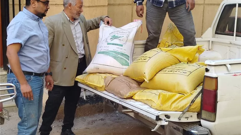 ضبط نصف طن تقاوى قمح مجهول المصدر بمدينة الزينية في الأقصر
