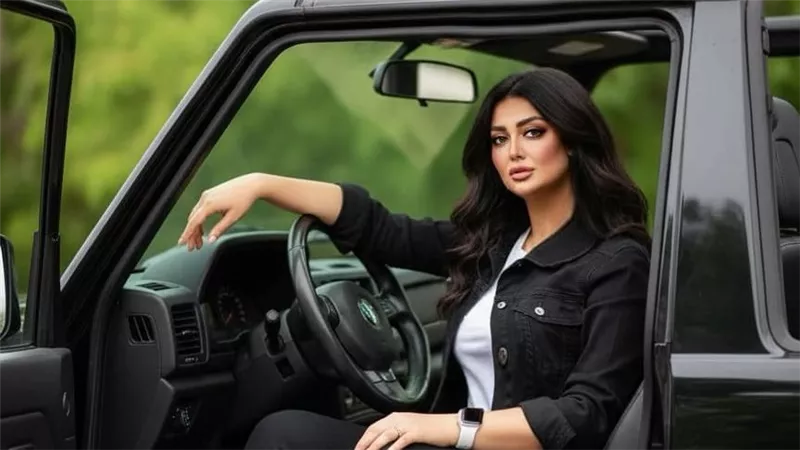 صدقة جارية.. مصري يؤدي مناسك العمرة على روح الإعلامية هبة الزياد 