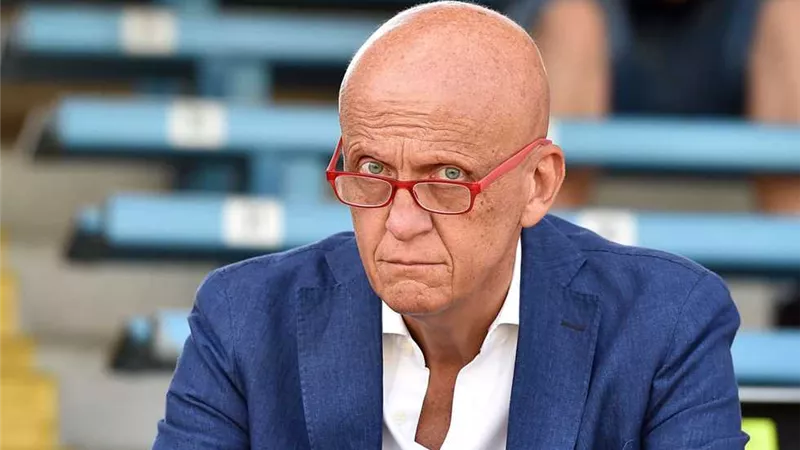 كولينا يكشف: قانون جديد لحكام كرة القدم خلال منافسات كأس العرب