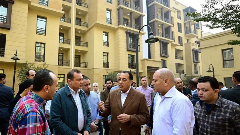 مدبولي يوجه بتسليم الوحدات السكنية في 
