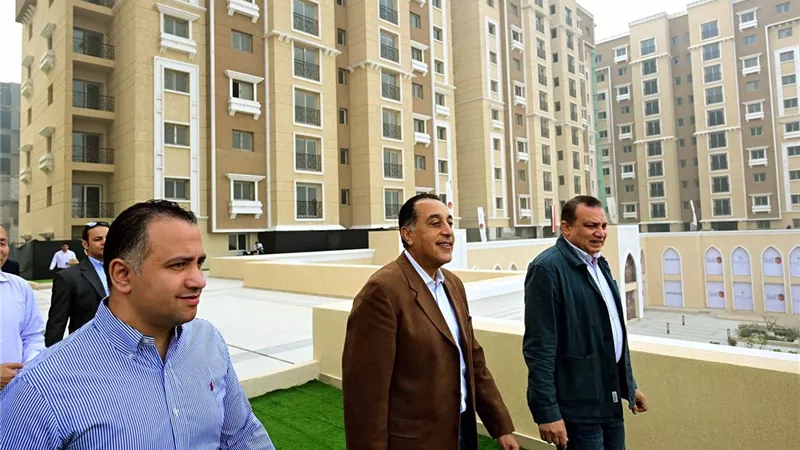 مساحته 30 فدانًا.. رئيس الوزراء يتفقد مشروع 