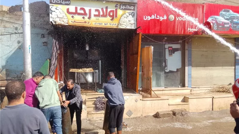 حريق هائل يلتهم مخبزًا سياحيًا بالمراغة غرب سوهاج