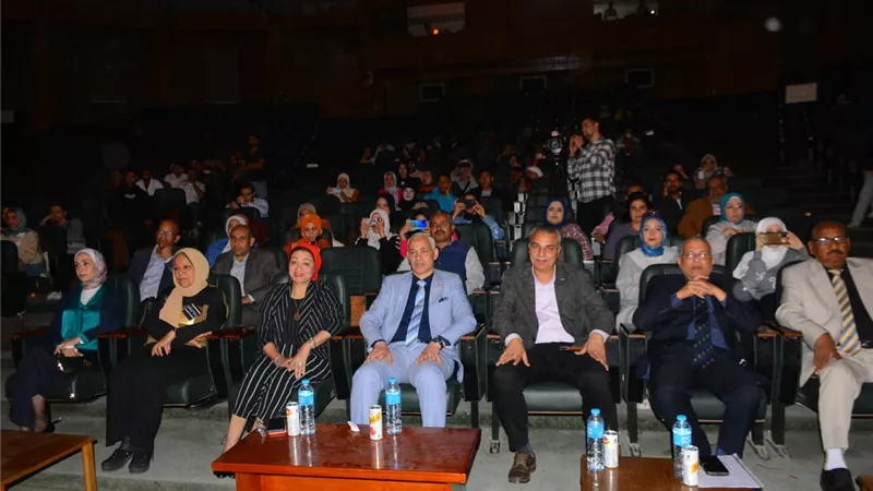 جامعة أسيوط تختتم فعاليات المهرجان السادس للفنون الشعبية 