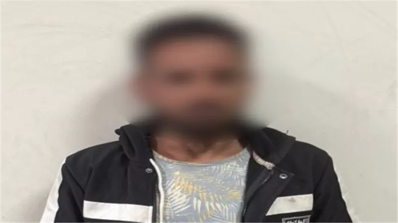 رسائل ابتزازية.. شاب يبث الرعب في نفس سيدة ويحاول تهديدها والأمن يضبطه