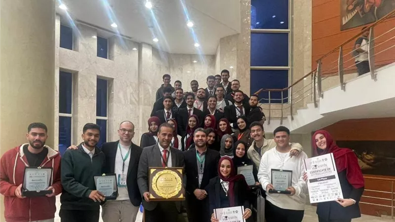 جراحة الأسنان بجامعة الزقازيق الأهلية يتألقون في مؤتمر 