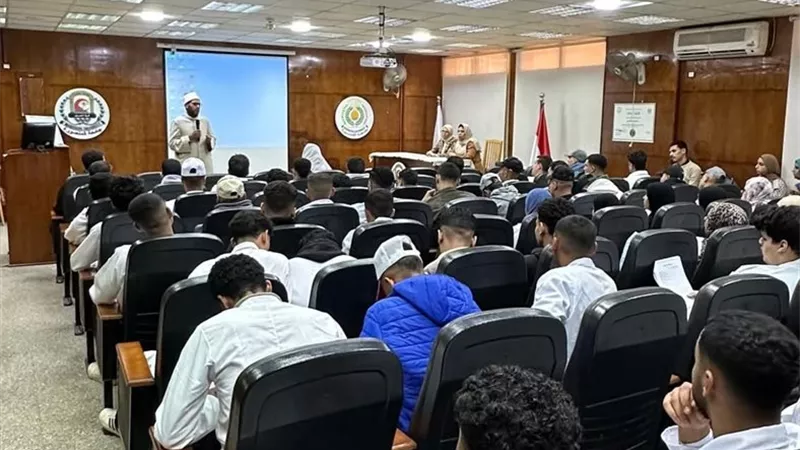 جامعة المنصورة تواصل جهودها في تعزيز الوعي الديني والفكري والرقمي لطلابها 