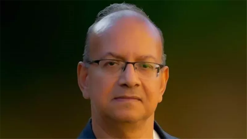 خبير أثرى يكشف عن خطر يهدد مستقبل المواقع الأثرية| خاص