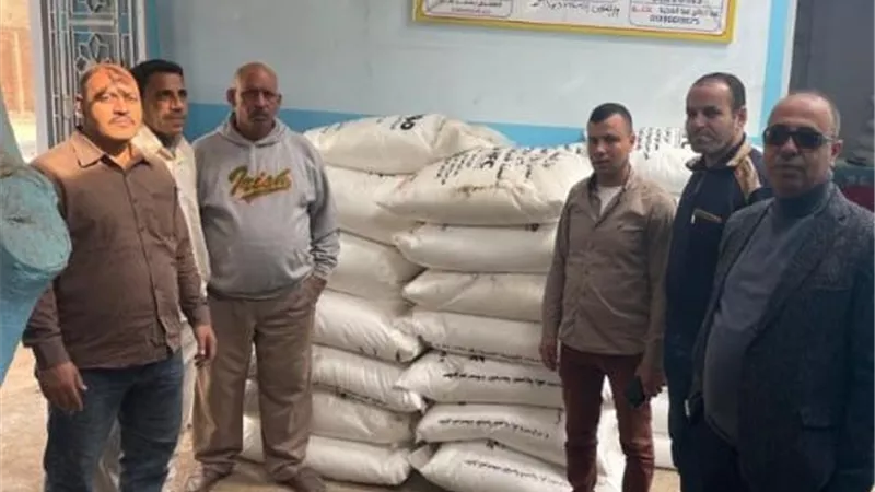 تموين الفيوم يضبط طنين من السماد قبل تهريبها في السوق السوداء 