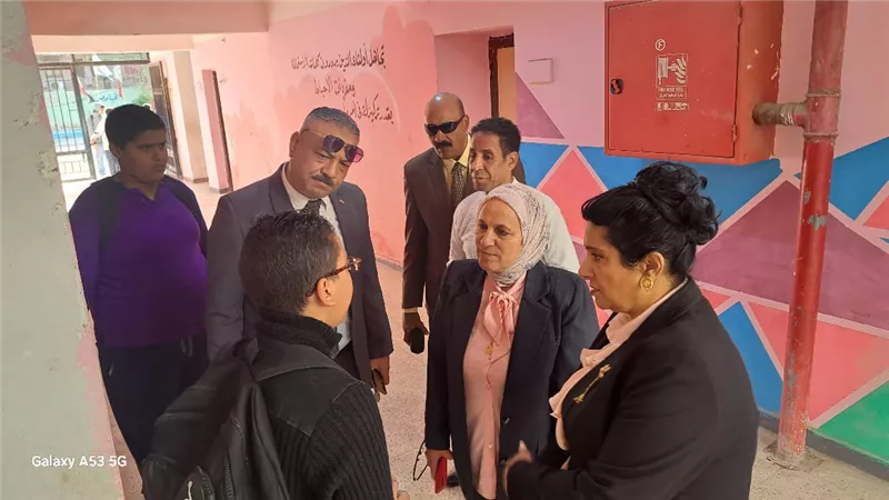 تعليم القاهرة تتابع امتحانات نوفمبر.. وتجديد مدرسة أحمد شوقي بالمطرية