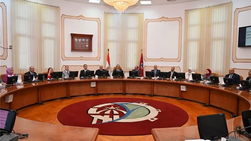 مجلس جامعة الفيوم يحسم الجدل ويكشف حقيقة تعيين عضو هيئة التدريس