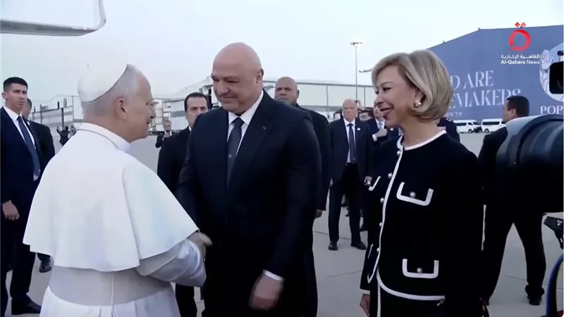 زيارة لتعزيز الروابط الإنسانية.. استقبال مهيب لبابا الفاتيكان في لبنان 
