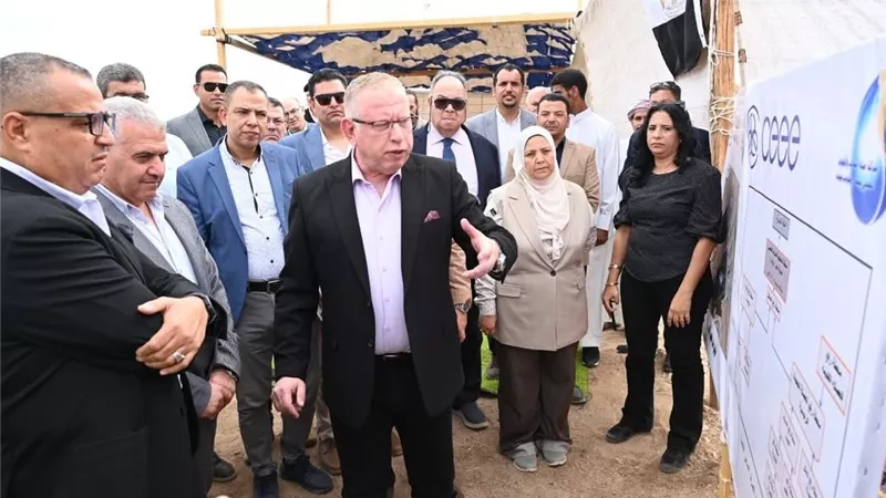 محافظ جنوب سيناء يضع حجر الأساس لمشروع تطوير منظومة الصرف الصحي بمدينة دهب