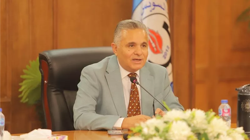 جامعة السويس والمحافظة.. شراكة استراتيجية لخدمة المجتمع وتنمية المواهب