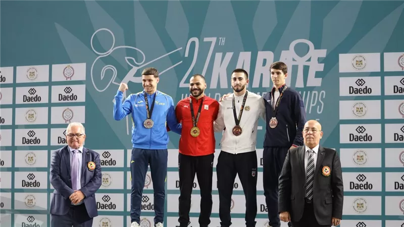  وزير الرياضة يهنئ فراعنة الكاراتيه بصدارة بطولة العالم في القاهرة
