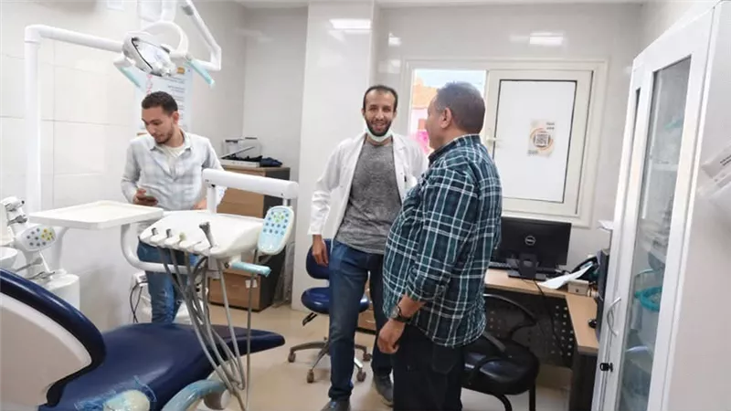 بهدف رفع الكفاءة.. هيئة الرعاية الصحية بالأقصر تتابع بعض العيادات الخارجية
