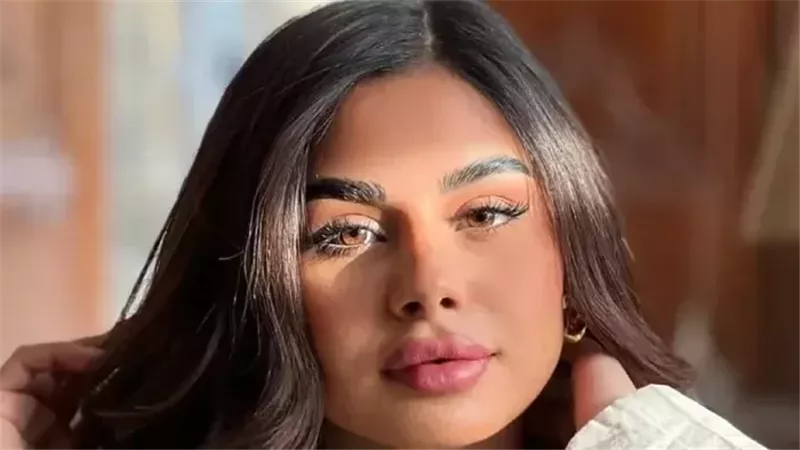 منة عرفة في دور ابنة وفاء عامر بمسلسل 