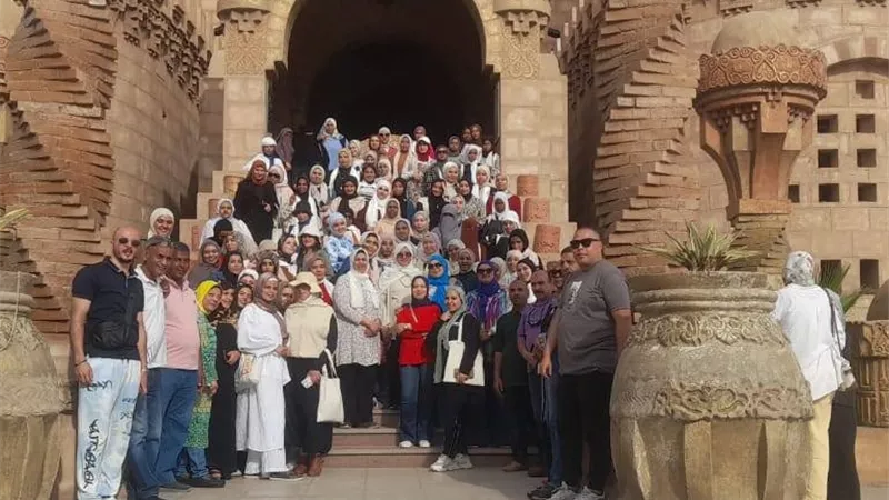 مسجد الصحابة وكنيسة السمائيين في جولات الملتقى الثقافي لفنون المرأة