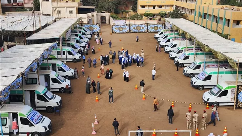 مركز ناصر يطلق قوافل طبية مجانية شاملة لدعم القطاع الصحي 