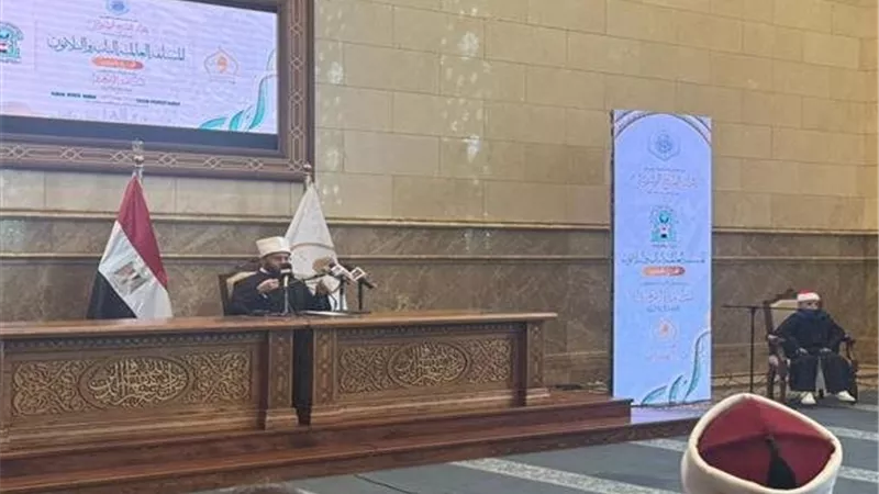 مسابقة القرآن العالمية تنطلق باسم الشيخ الشحات محمد أنور بمسجد مصر