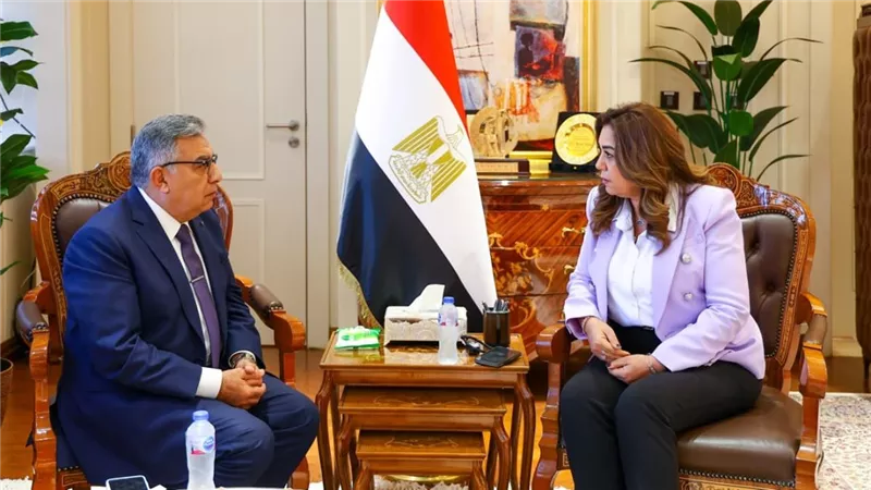 وزيرة التنمية المحلية تشدد على إنهاء مشروعات «حياة كريمة» بالدقهلية