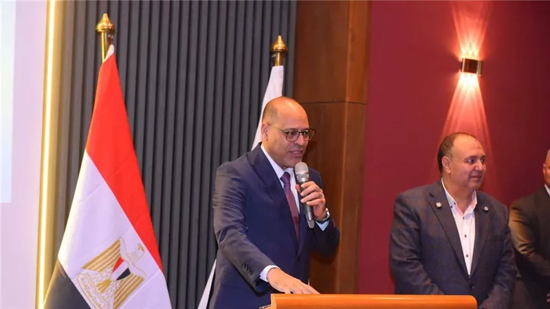جبران: مشروعات الطاقة الشمسية تعزز الصناعة وتدعم الاقتصاد الوطني