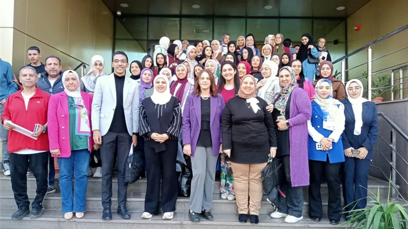 جامعة عين شمس تنظم ندوة «مخاطر وسائل التواصل الاجتماعي»