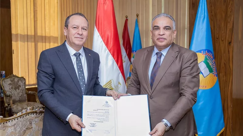 جودة المخرجات التعليمية محور لقاء رئيس جامعة طنطا ونائبه الجديد 