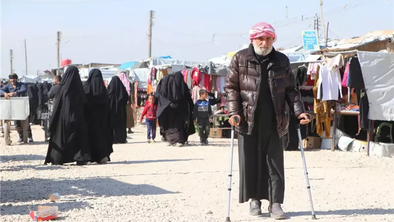 بغداد تسرع خطواتها لإغلاق مخيم الهول.. خروج 240 عائلة عراقية