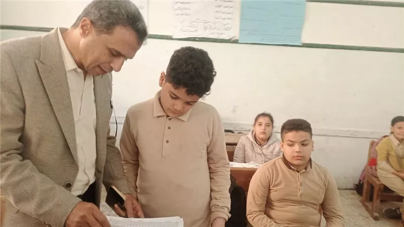 جولة ميدانية لوكيل تعليم كفر الشيخ لمتابعة سير العملية التعليمية