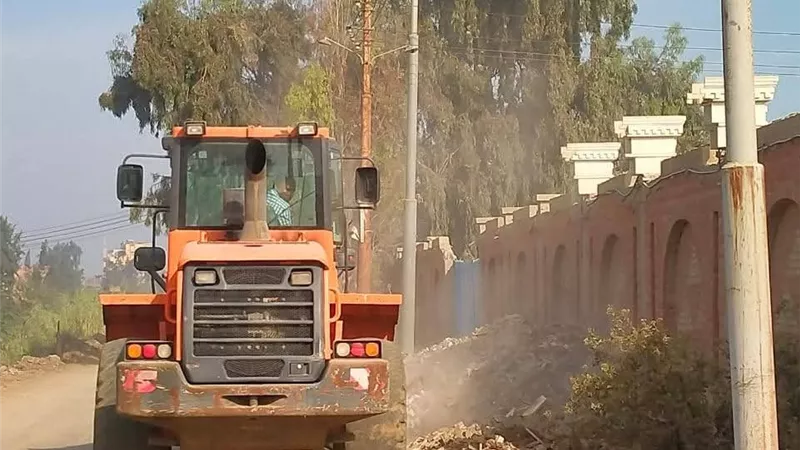 رئيس «سيدي غازي» يتابع رفع كفاءة الإنارة والنظافة في شوارع المدينة
