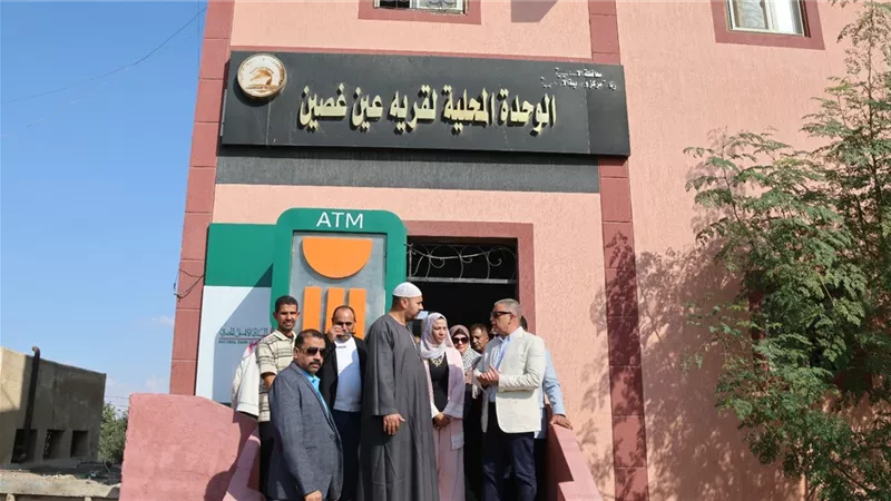 محافظ الإسماعيلية يتفقد مقر وحدة عين غصين ويشيد بمستوى الانضباط والنظافة