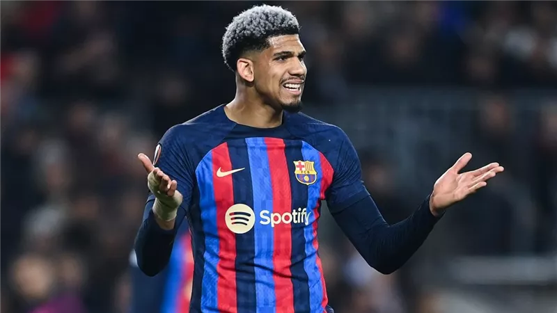 لأسباب شخصية.. أراوخو خارج مواجهة أتلتيكو مدريد