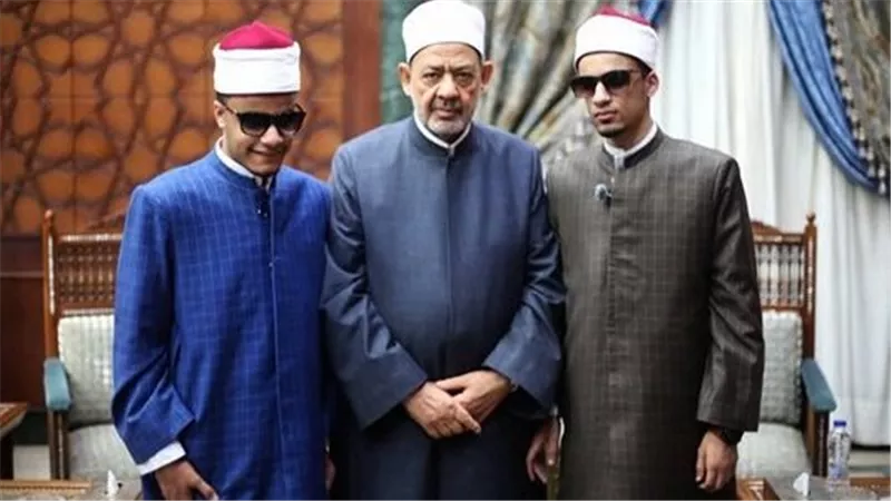 الأشعري الصغير.. ماذا قال شيخ الأزهر عن محمد أحمد حسن متسابق دولة التلاوة؟