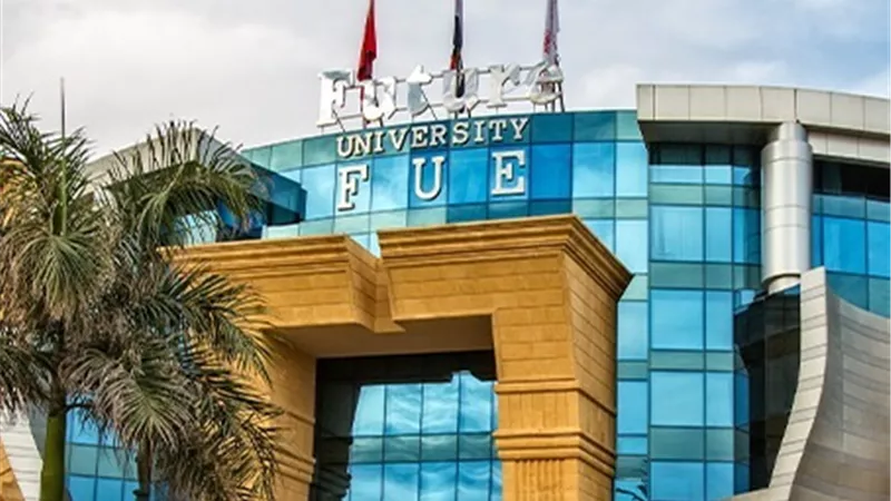 طلاب «FUE» يتنافسون في بطولة فيفا 2025 المؤهلة لنهائيات الجامعات