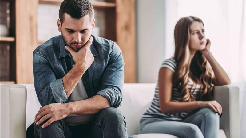 هل من حق الزوج منع زوجته من زيارة أهلها؟.. أمين الفتوى يجيب