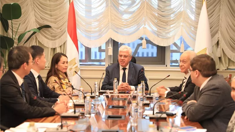 وزير التعليم العالي: زيادة المنح المقدمة ببرامج المبادرة المصرية اليابانية
