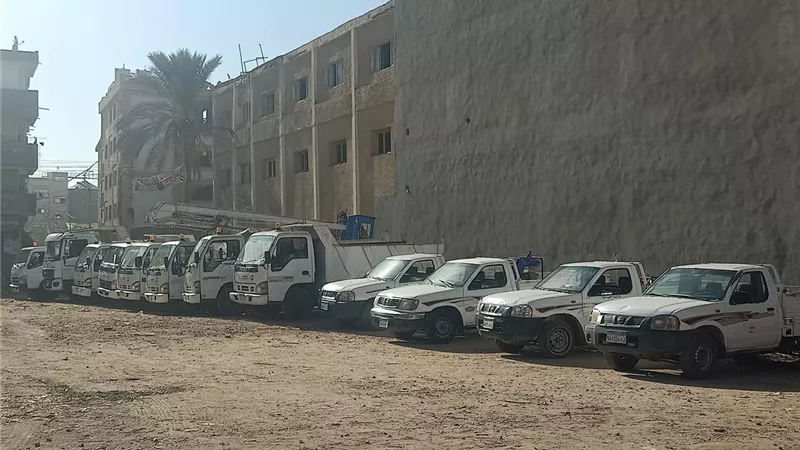حملات نظافة وتجميل وضبط مخالفات تموينية في كفر الشيخ