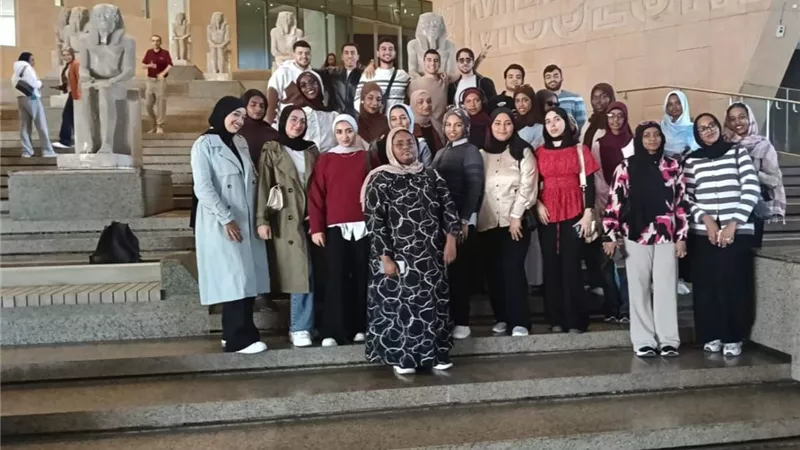 جامعة بنها تنظم الفوج التاسع من رحلاتها إلى المتحف المصري الكبير