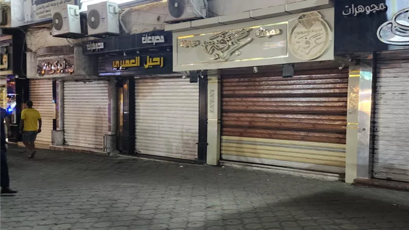 في يوم واحد.. تحرير عشرات المخالفات لمحال خرقت قرارات الغلق الحكومية