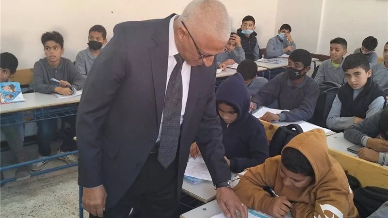 محافظ شمال سيناء يتفقد مدرسة الصفوة متعددة المراحل