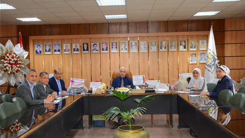 مركز رعاية الطلاب ذوي الإعاقة بجامعة أسيوط يناقش انطلاق برنامج مودة