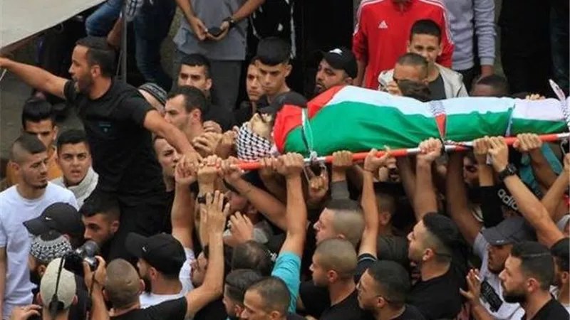 استشهاد صحفي فلسطيني وإصابة آخر في هجوم إسرائيلي جديد 