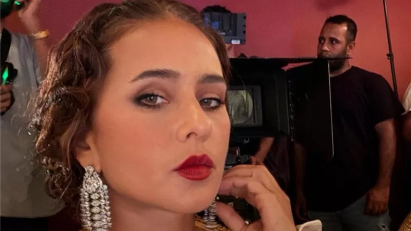 من الكواليس..  نيللي كريم تنشر صورة جديدة من فيلم 