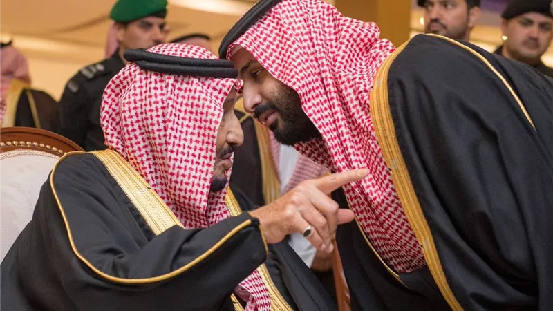 خادم الحرمين يوجه بتمديد العمل ببرنامج حساب المواطن حتى نهاية 2026