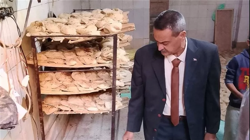 تحرير 701 محضر لأصحاب مخابز والمحال التجارية بمراكز الشرقية