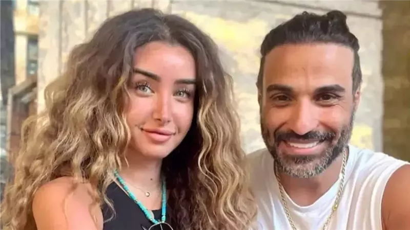 «بقينا بنتكلم في البرامج».. أحمد فهمي يحكى كواليس انفصاله عن هنا الزاهد