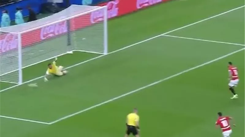 رقم سلبي للاعب عمرو السولية بعد مباراة مصر والكويت في كأس العرب