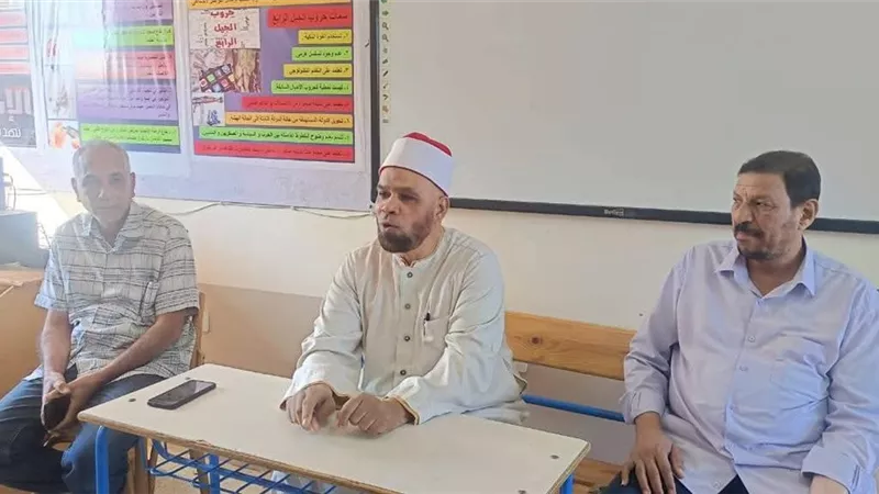 «أوقاف البحر الأحمر» تنظّم محاضرة «احترام كبار السن» بمدرسة سفاجا