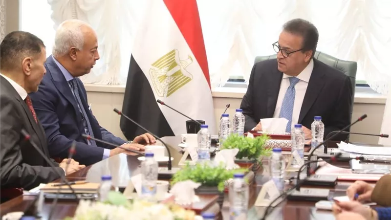 وزير الصحة يستقبل وفد شركة جمجوم فارما لتعزيز التعاون وتوطين صناعة الدواء