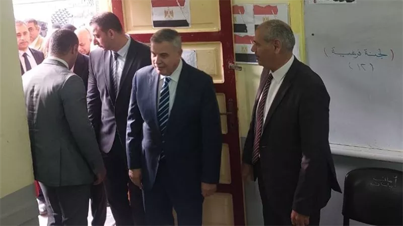 محافظ الإسكندرية يتفقد لجان الرمل الانتخابية فى جولة الإعادة 